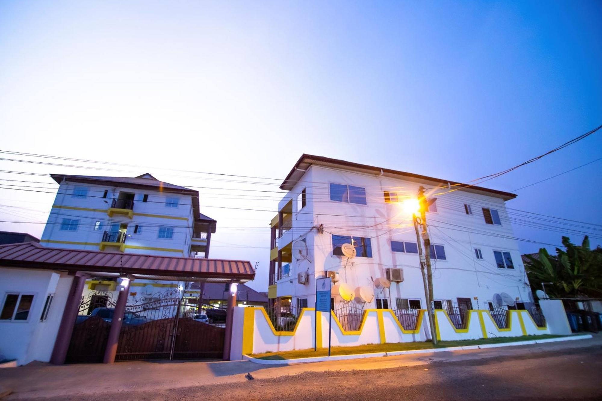 Stylish East Legon Apartment - Ac, Wi-Fi, Netflix Akra Zewnętrze zdjęcie